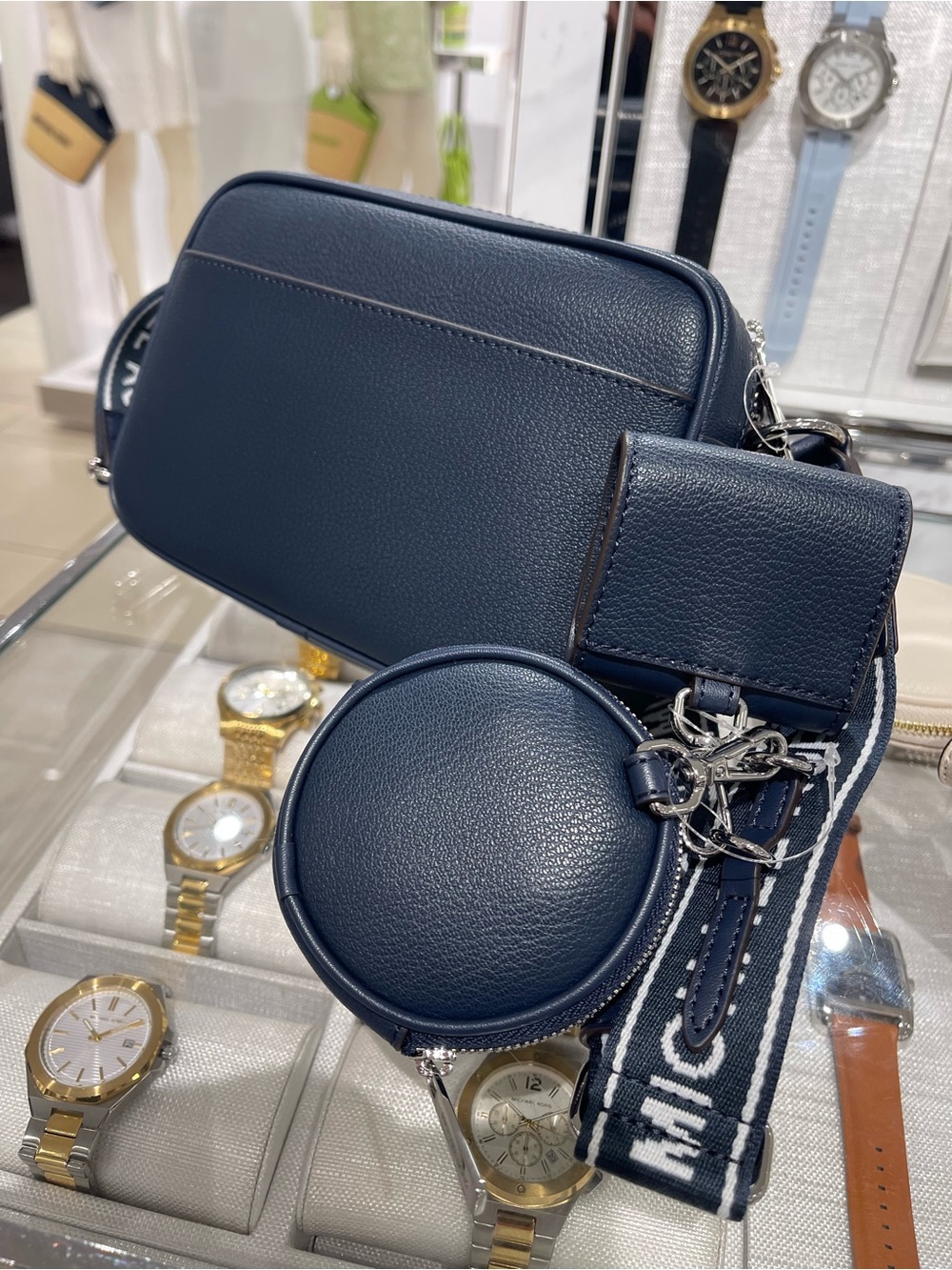 Michael Kors JST Leather Md Pocket Xbody Crossbody Bag with Case Apple Airpods - Picture 13 of 16